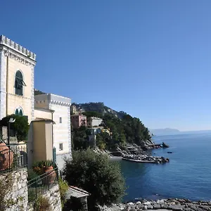 Castello Canevaro Couette-café