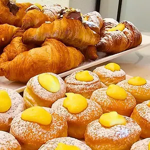 Bellini 2*, Riccione Italien